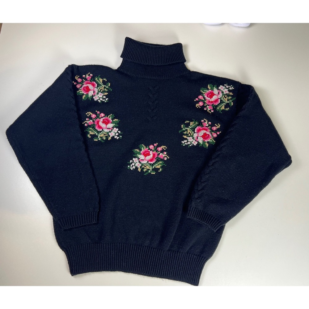 VTG Chinawear Black Turtleneck Knit Sweater Floral‎ Rose Embroidery Sz M